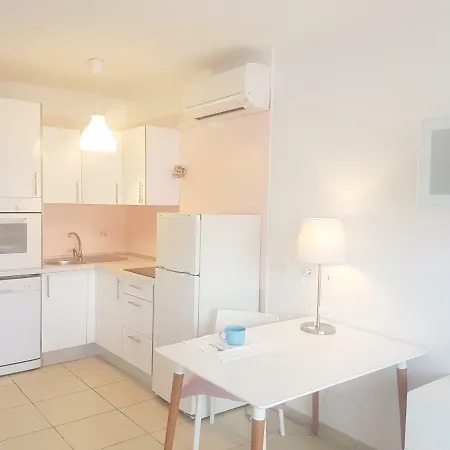 Los Abrigos Apartment شقة *